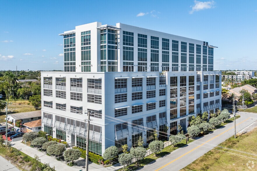More Photos Of 800 SE 4th Ave, Hallandale Beach Office For Lease