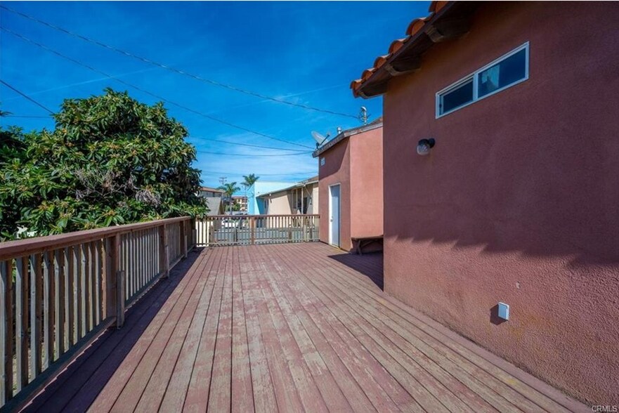 More Photos Of 823-829 Guadalupe St, Guadalupe Storefront Retail Residential For Sale