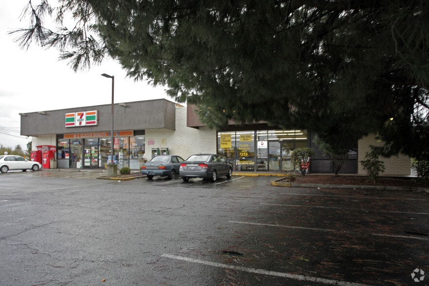 More Photos Of 2544 Arden Way, Sacramento Convenience Store For Lease