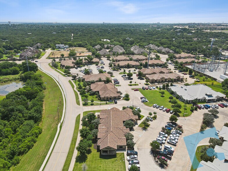 More Photos Of 2011 E Kirkwood Blvd, Southlake Office For Lease