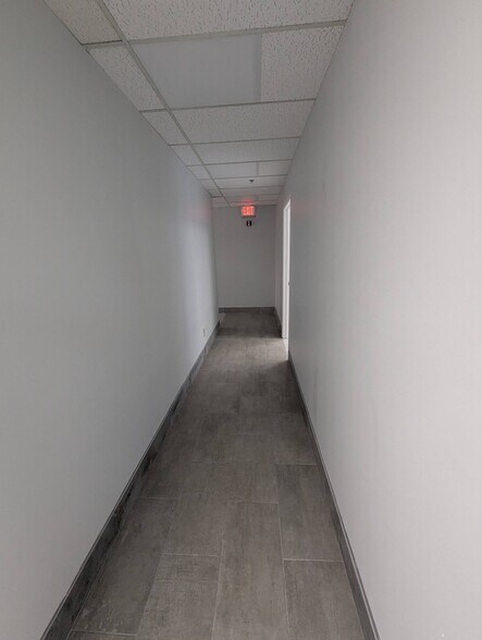 More Photos Of 701 NW Federal Hwy, Stuart Medical For Lease