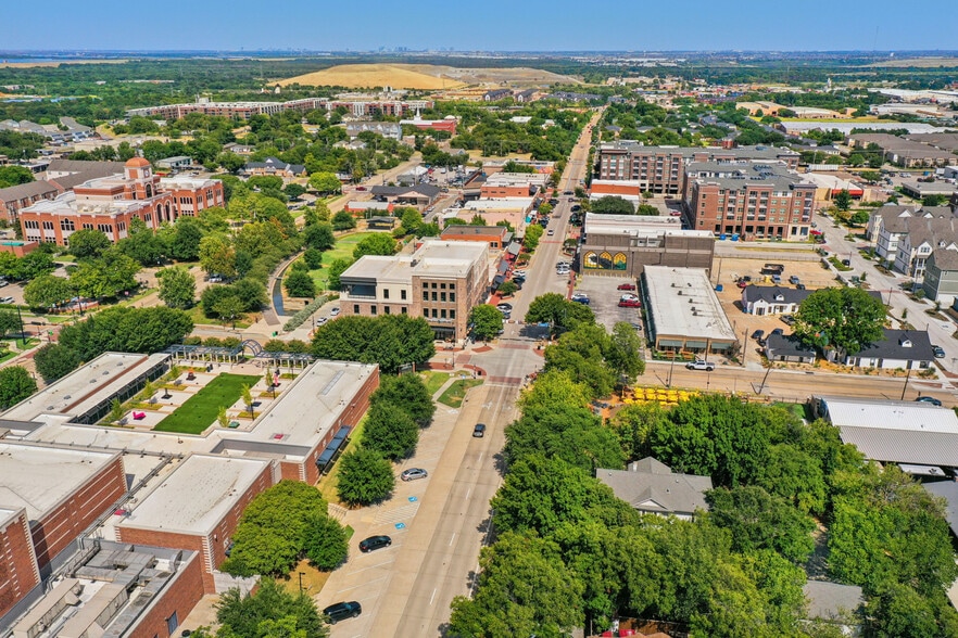More Photos Of 396 W Main St, Lewisville Medical For Sale