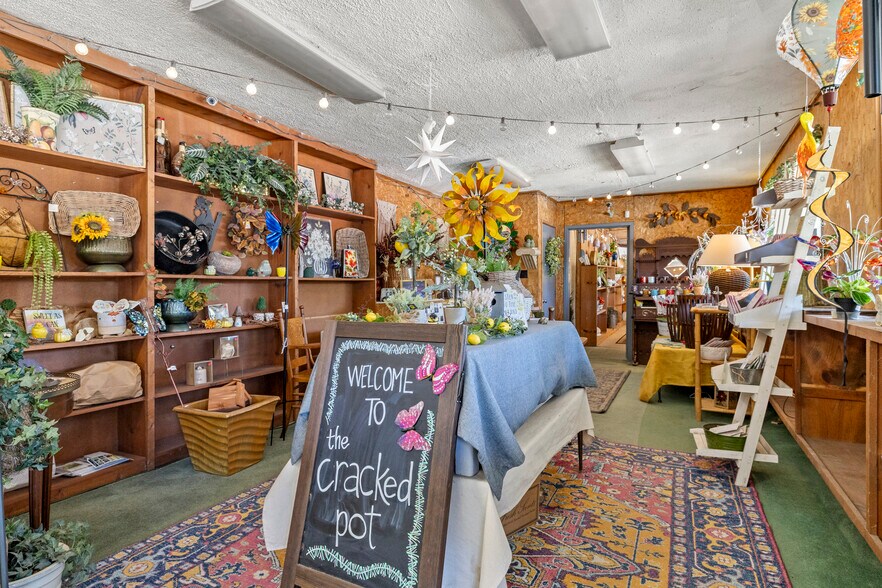 More Photos Of 649 Columbia Rd, Chester General Retail For Sale