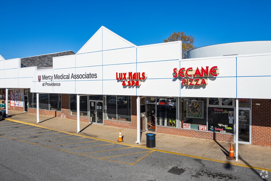 More Photos Of 923-925 Providence Rd, Secane Unknown For Lease