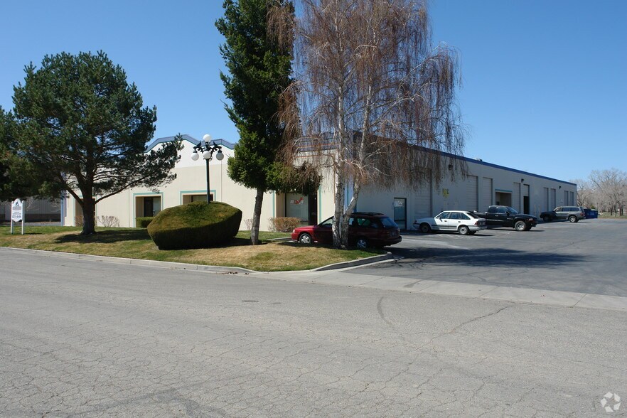 Primary Photo Of 5325 Louie Ln, Reno Warehouse For Lease