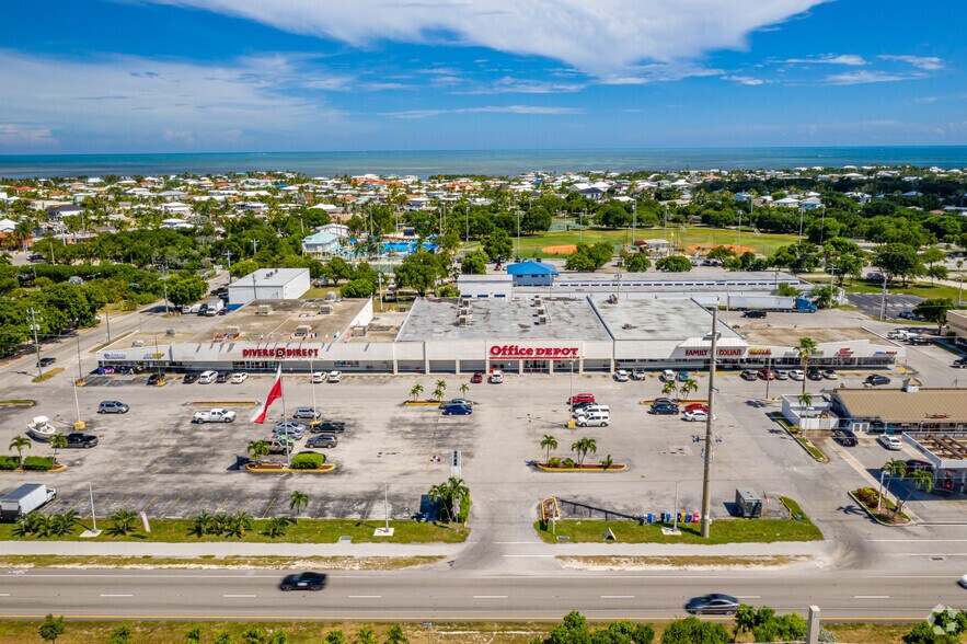 More Photos Of 99625 Overseas Hwy, Key Largo General Retail For Lease