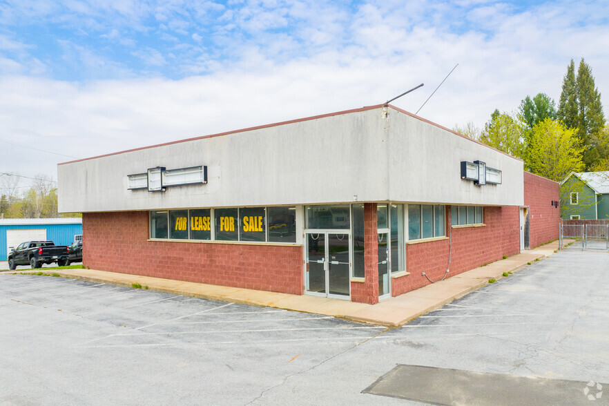 Primary Photo Of 72 S Jefferson St, Pulaski Freestanding For Lease