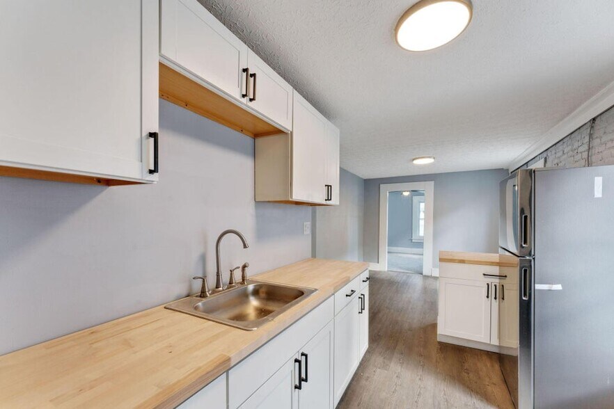 More Photos Of 361 1/2 S Harris Ave, Columbus Apartments For Sale