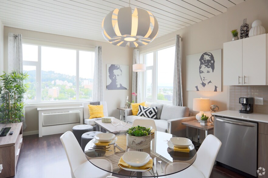 More Photos Of 1221 SW 11th Ave, Portland Apartments For Lease