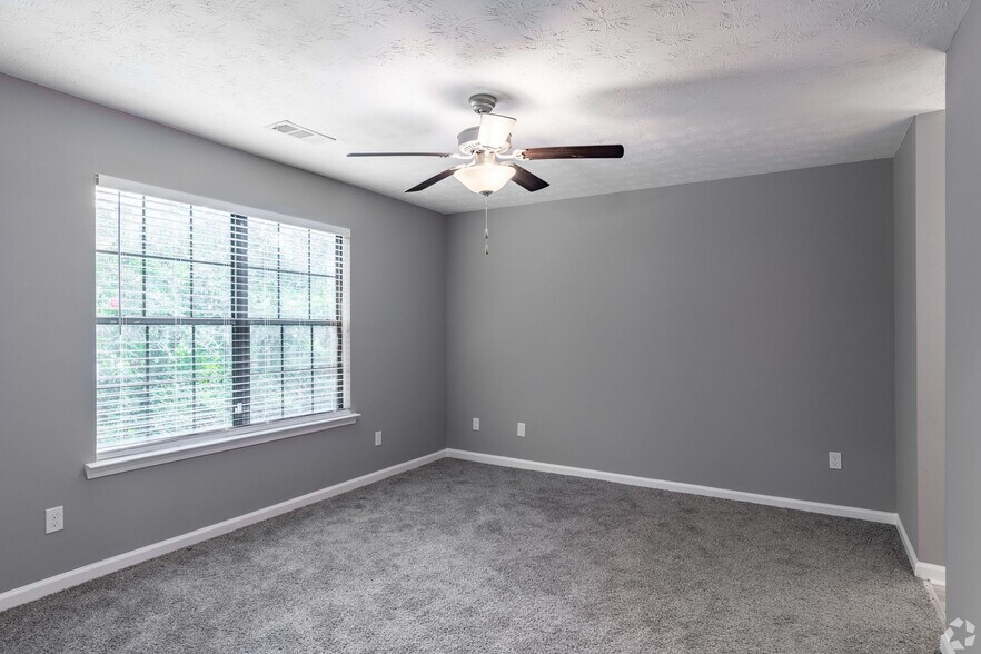 More Photos Of 563 Briar Hill Ct, Riverdale Apartments For Sale