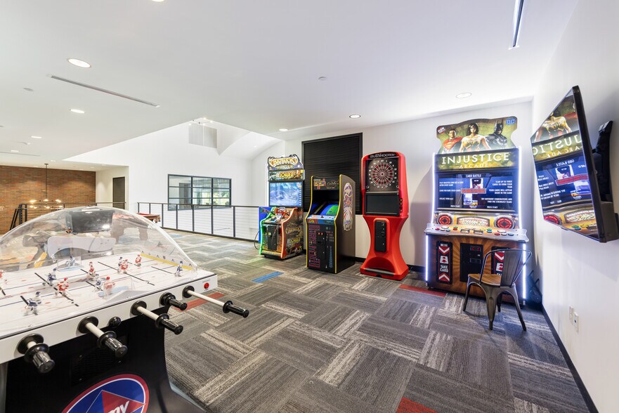 More Photos Of 160 New Britain Blvd, Chalfont Office For Sale