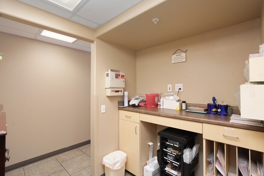 More Photos Of 297 S Lake Havasu Ave, Lake Havasu City Medical For Lease