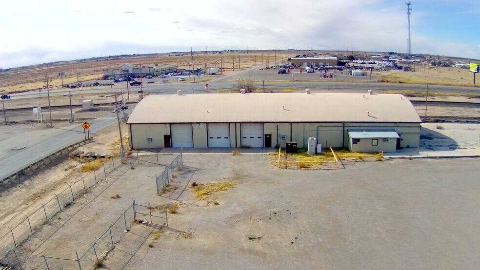 More Photos Of 2401 Sivley Rd, Artesia Truck Terminal For Sale