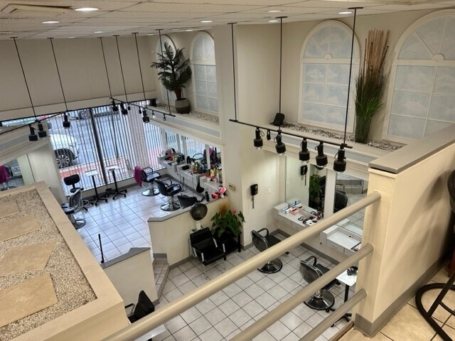 More Photos Of 1 School St, Glen Cove Office For Lease