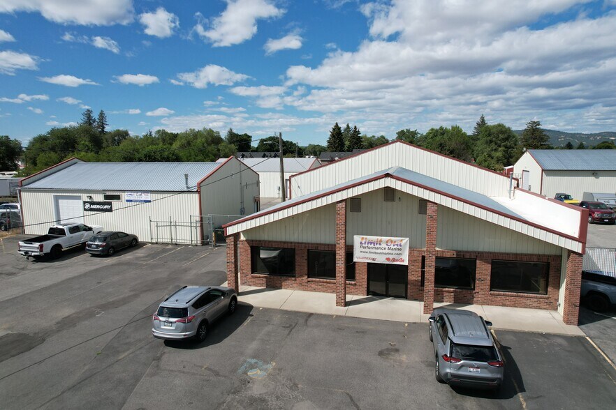 Primary Photo Of 17809 E Appleway Ave, Spokane Valley Showroom For Lease