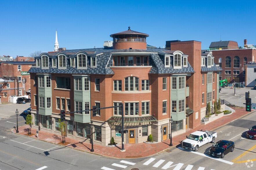 Primary Photo Of 25 Maplewood Ave, Portsmouth Office Residential For Sale