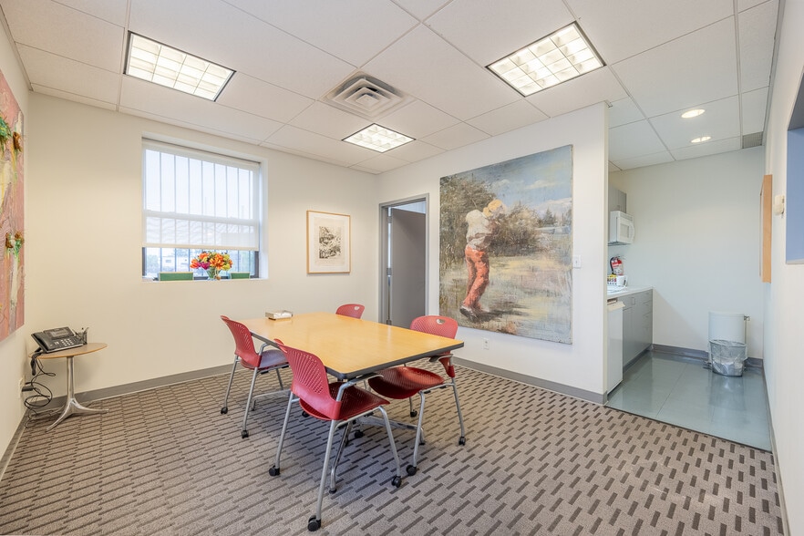 More Photos Of 8950 127th St, Richmond Hill Warehouse For Sale