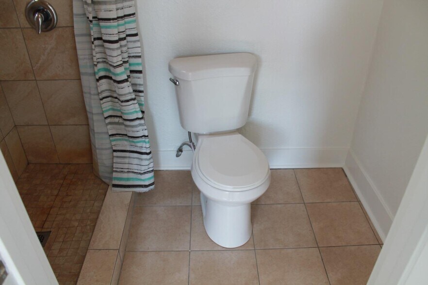 More Photos Of 28 S American St, Stockton Apartments For Sale