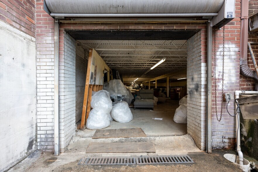 More Photos Of 325 N Main St, High Point Office For Sale