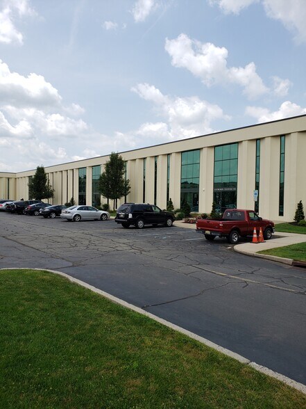 Primary Photo Of 67-71 Veronica Ave, Somerset Warehouse For Lease