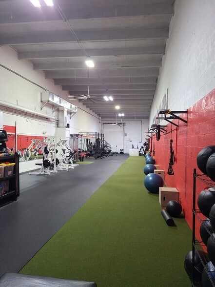 More Photos Of 4980 NW 165th St, Miami Gardens Warehouse For Sale