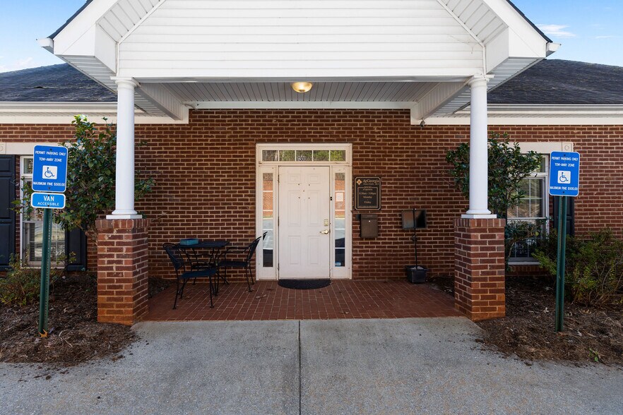 More Photos Of 1300 E Main St, Cartersville Medical For Sale