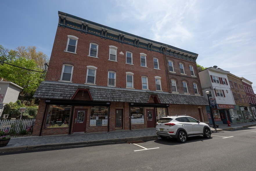 More Photos Of 36-42 Main St, Sussex Apartments For Sale