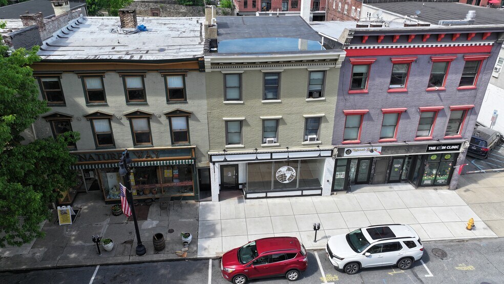 More Photos Of 135-137 Northampton St, Easton Storefront Retail Residential For Lease