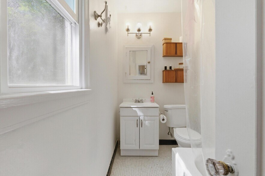 More Photos Of 66 Hampden Ter, Alhambra Multifamily For Sale