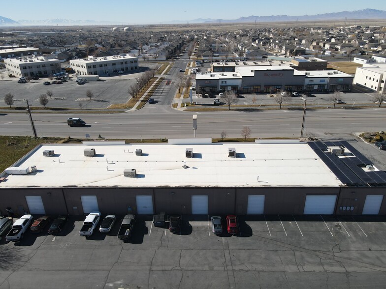 More Photos Of 386 N Redwood Rd, North Salt Lake Storefront For Lease