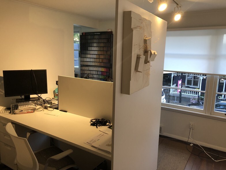 More Photos Of 60-70 E Oak St, Zionsville Loft Creative Space For Lease