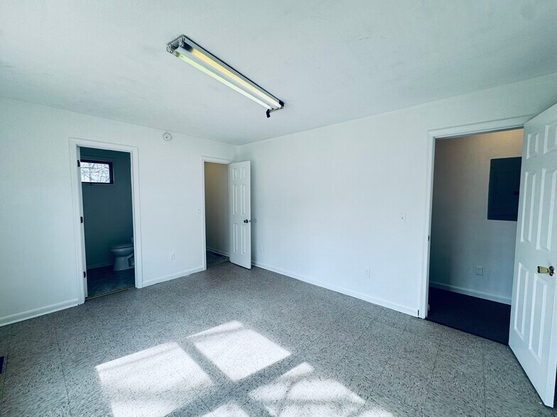 More Photos Of 2800 Hill St, Lynchburg Storefront Retail Office For Sale