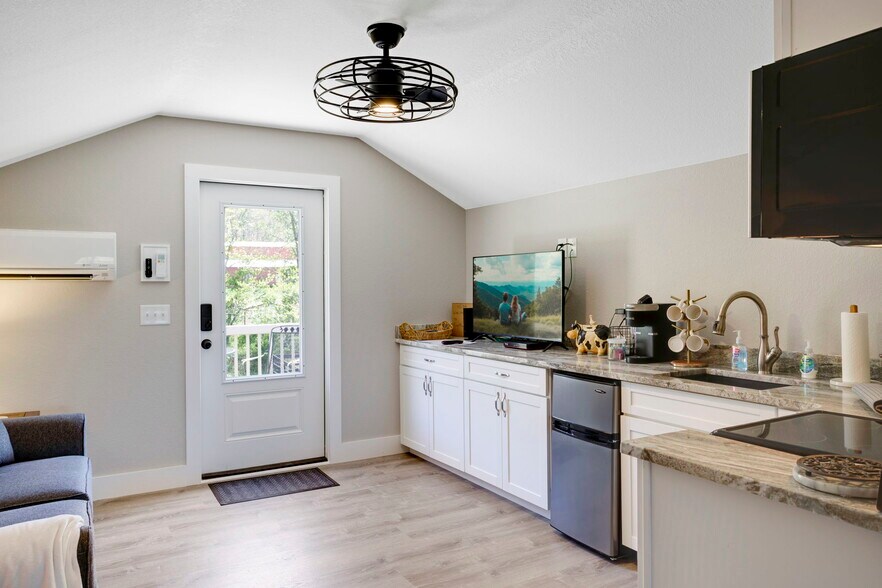 More Photos Of , Young Harris Specialty For Sale