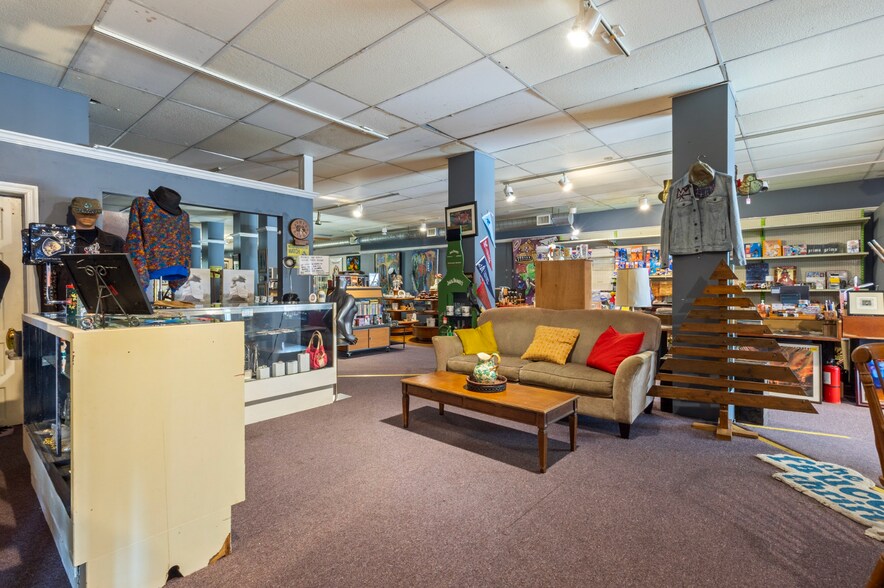 More Photos Of 30-32 S Main St, Attleboro General Retail For Lease