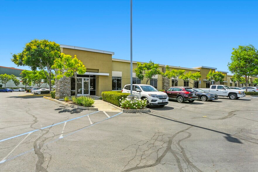 More Photos Of 3164 Lionshead Ave, Carlsbad Office For Sale