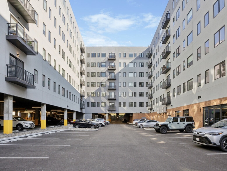 More Photos Of 700 N Delaware Ave, Philadelphia Apartments For Lease