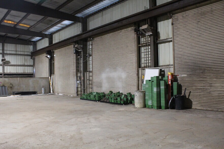 More Photos Of 507 48th St, Woodward Warehouse For Sale