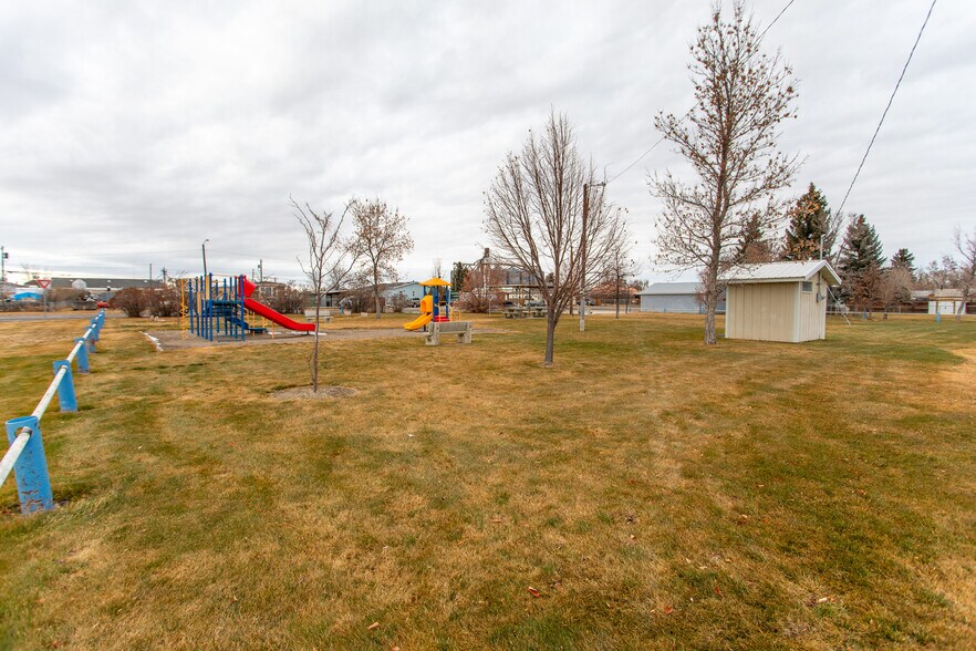 More Photos Of 309 S Minnesota St, Conrad Manufactured Housing Mobile Home Park For Sale