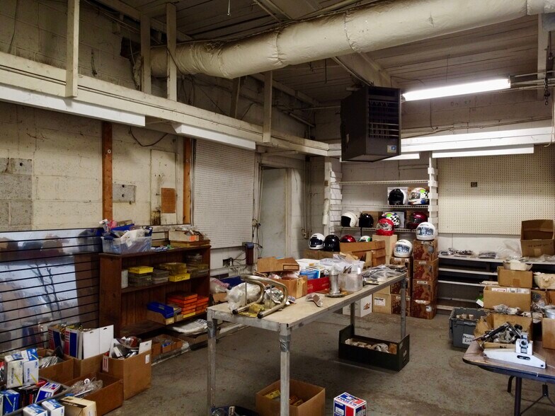 More Photos Of 3560 NW Highway 20, Conyers General Retail For Sale