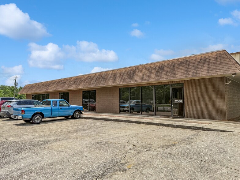 More Photos Of 2501-2509 Pawnee Village Rd, Birmingham Warehouse For Lease