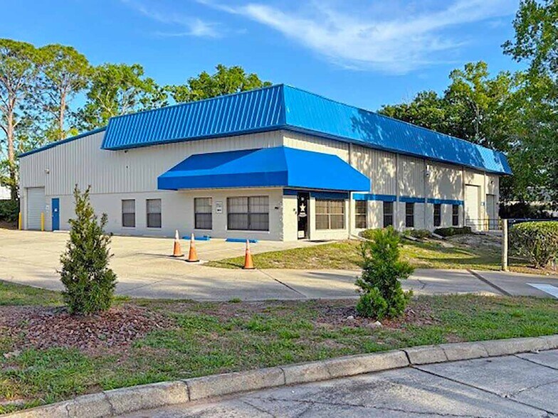 More Photos Of 40 Keyes Ct, Sanford Warehouse For Sale