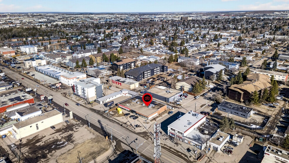 More Photos Of 15802 Stony Plain Rd NW, Edmonton Storefront For Sale