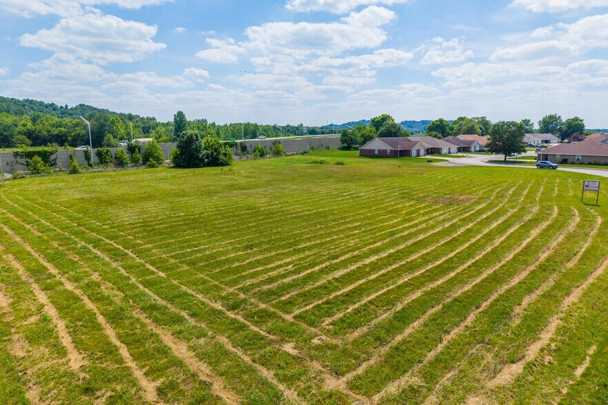 More Photos Of 905 Plaza Dr, Martinsville Land For Sale