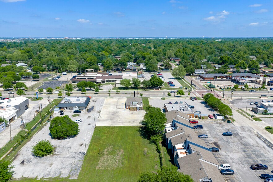 More Photos Of 1514 W Lindsey St, Norman Restaurant For Lease