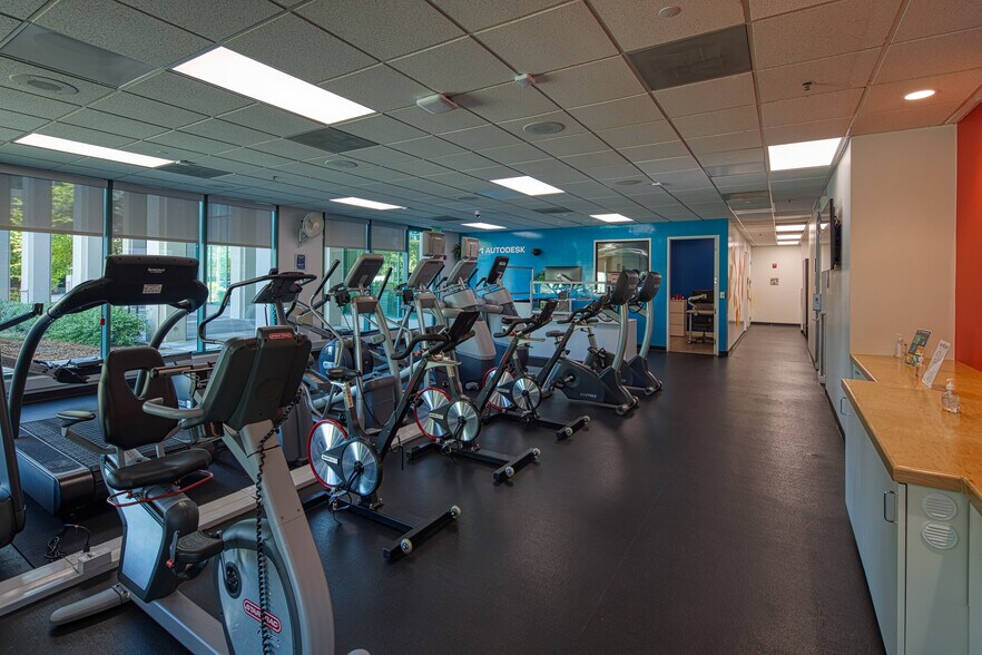 More Photos Of 111 McInnis Pky, San Rafael Office For Sale