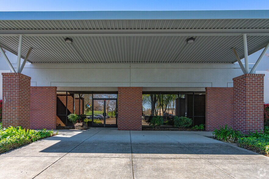 More Photos Of 241 Lathrop Way, Sacramento Unknown For Lease