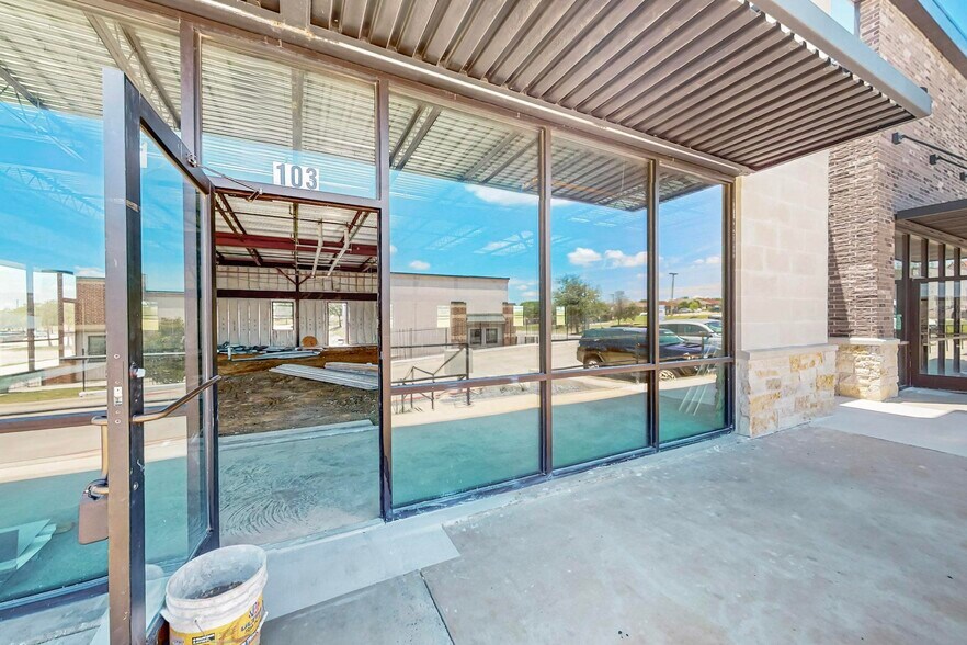 More Photos Of 8500 Olympus Blvd, Irving Office For Sale