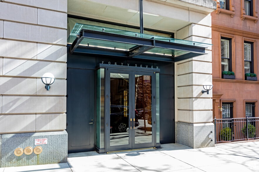 More Photos Of 1275 Madison Ave, New York Apartments For Sale