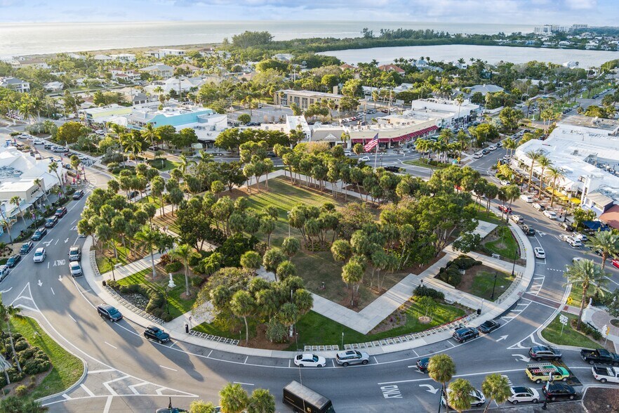 More Photos Of 462 John Ringling Blvd, Sarasota General Retail For Sale