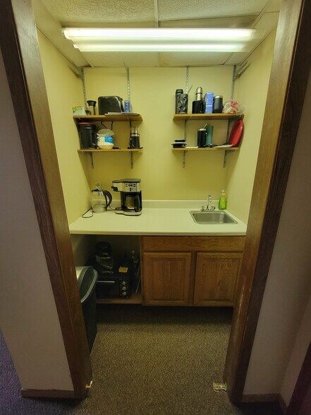 More Photos Of 1109 S Commerce Ave, Sioux Falls Industrial For Lease